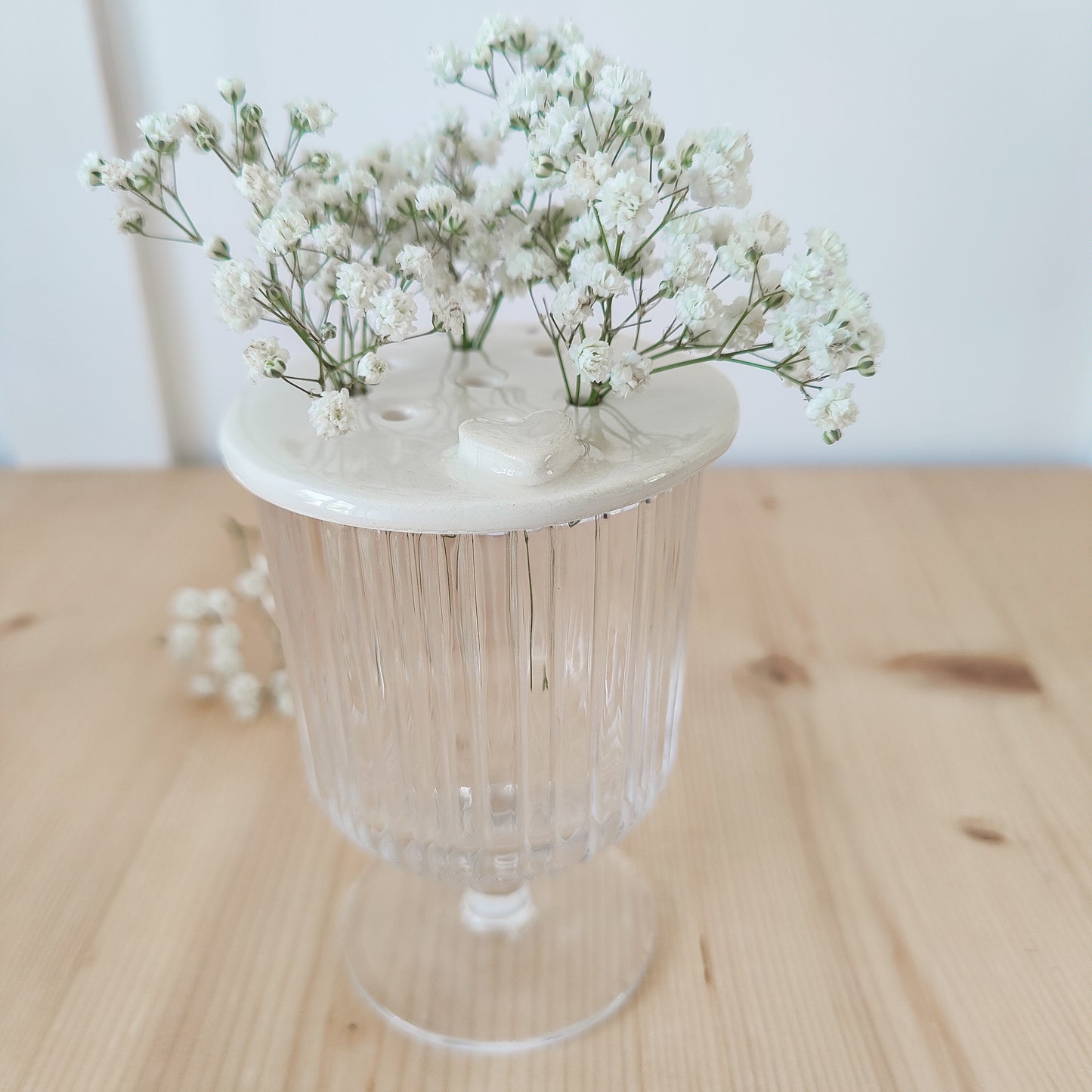 J12. Petit Pique-fleurs "flowers"